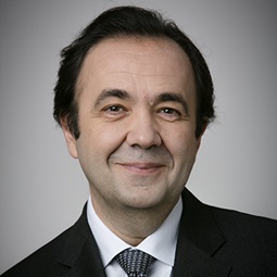 Apparence physique Frédéric Salat-Baroux