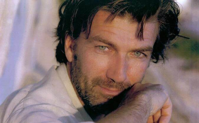 L'apparence physique de Philippe Caroit